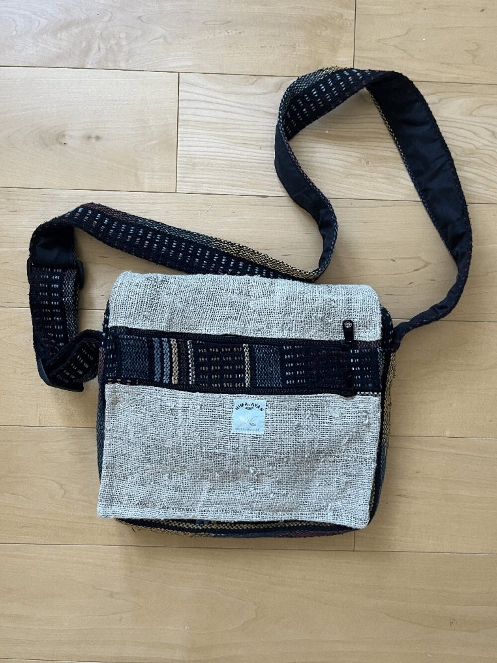 Himilayan Hemp Crossbody Bag